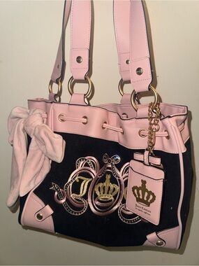Juicy Couture Day Dreamer Bag